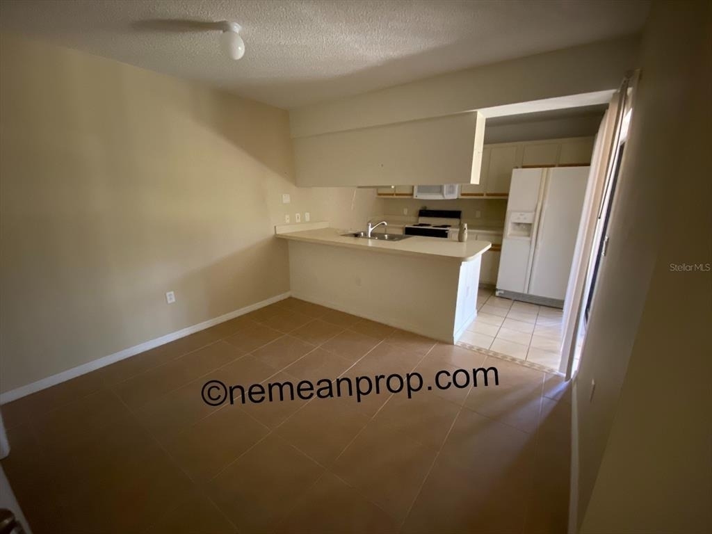 2949 Poplar Avenue - Photo 4