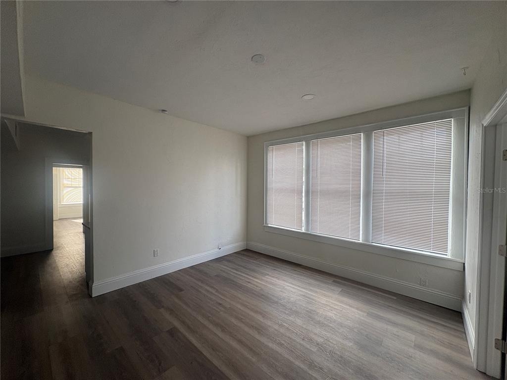 729 E Palmetto Street - Photo 5