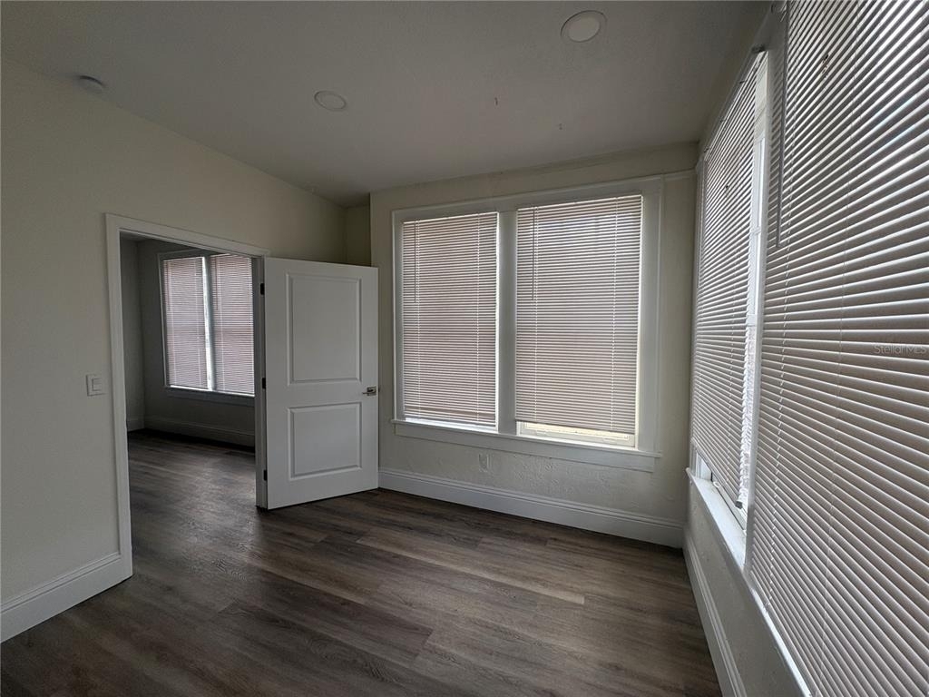 729 E Palmetto Street - Photo 6