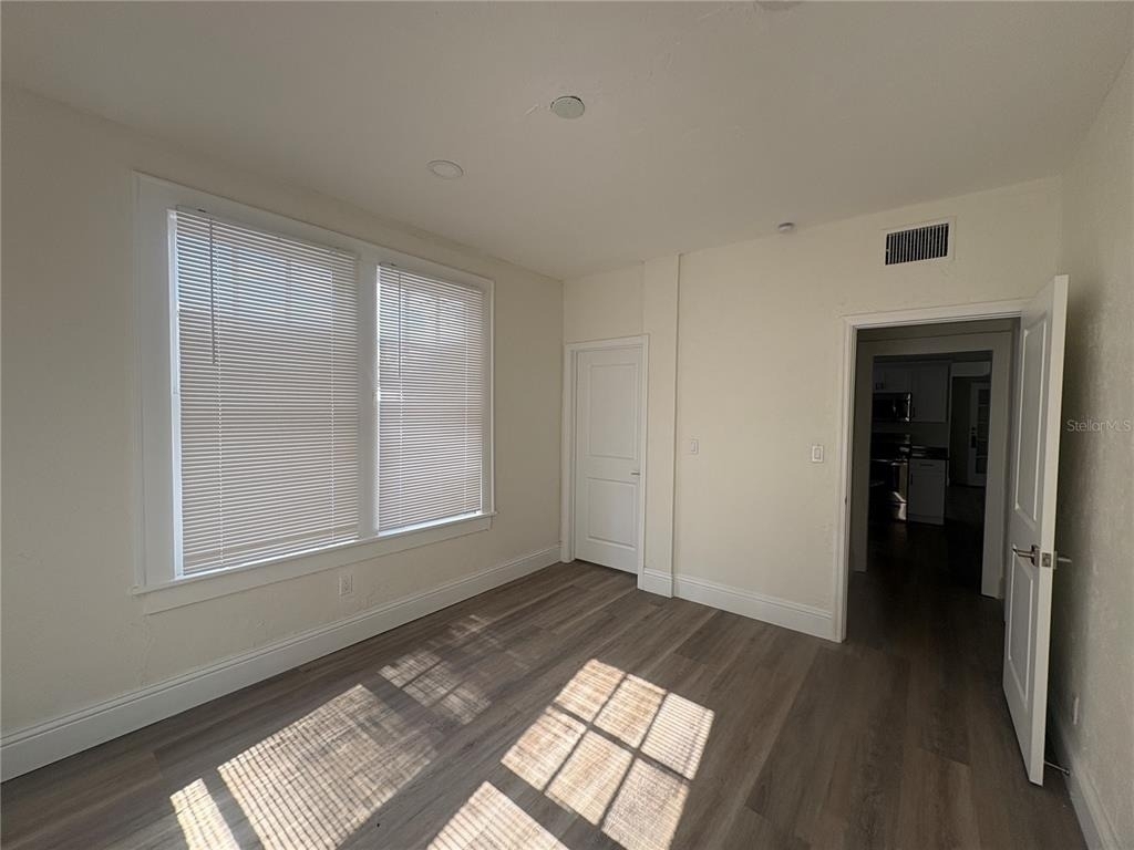 729 E Palmetto Street - Photo 11