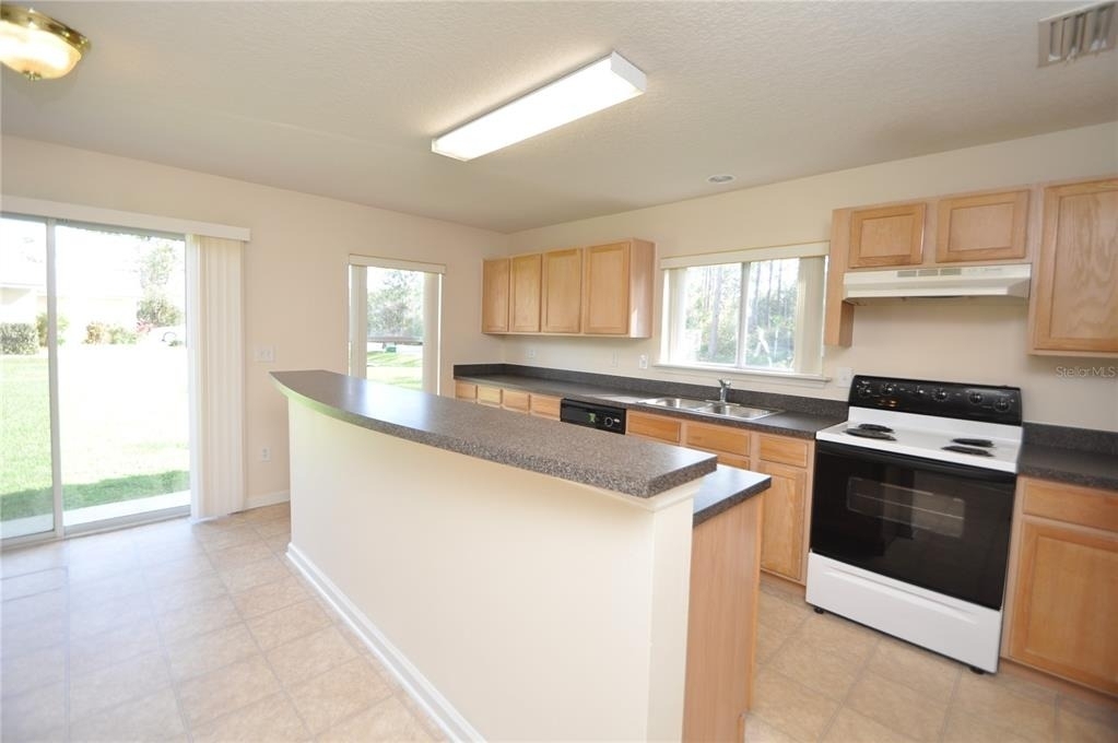 116 London Drive - Photo 8