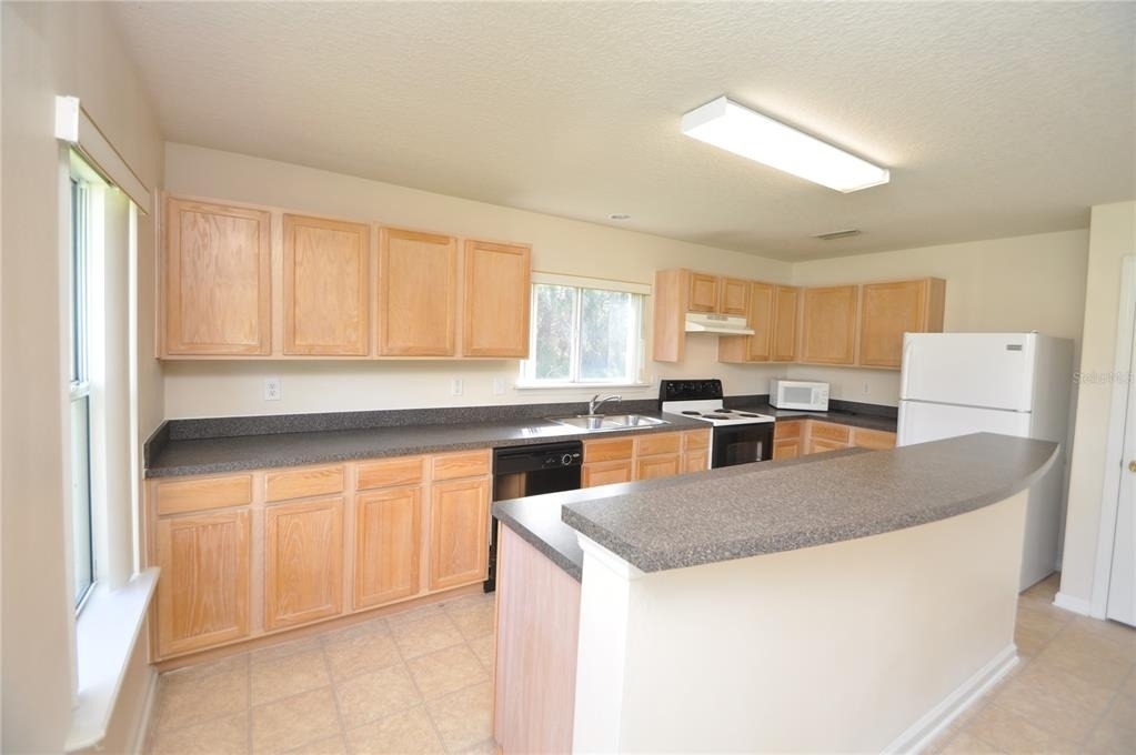 116 London Drive - Photo 7