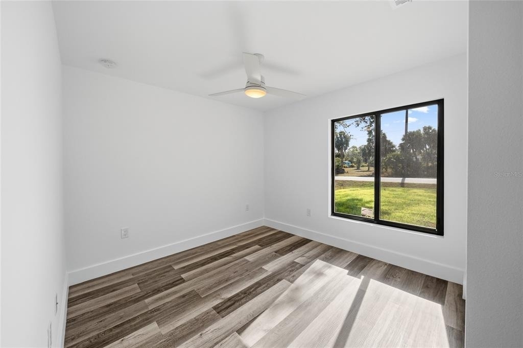 15468 Chamberlain Boulevard - Photo 13