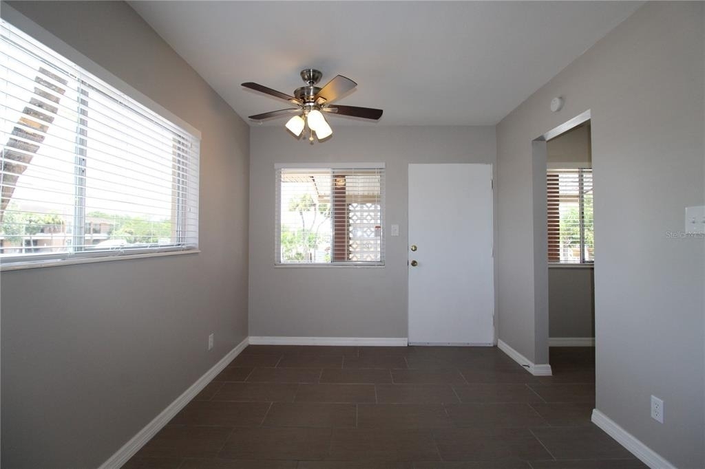 3001 Bee Ridge Road - Photo 2