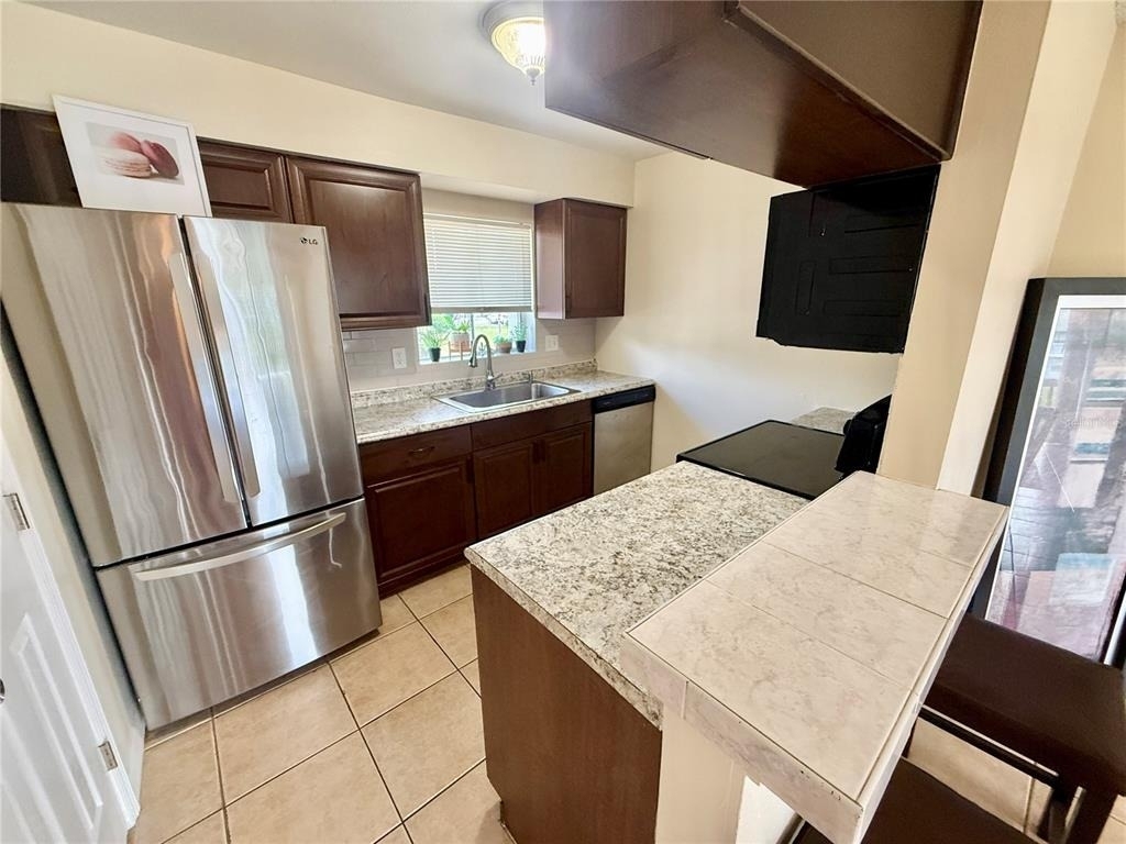 2612 Hidden Lake Drive N - Photo 8