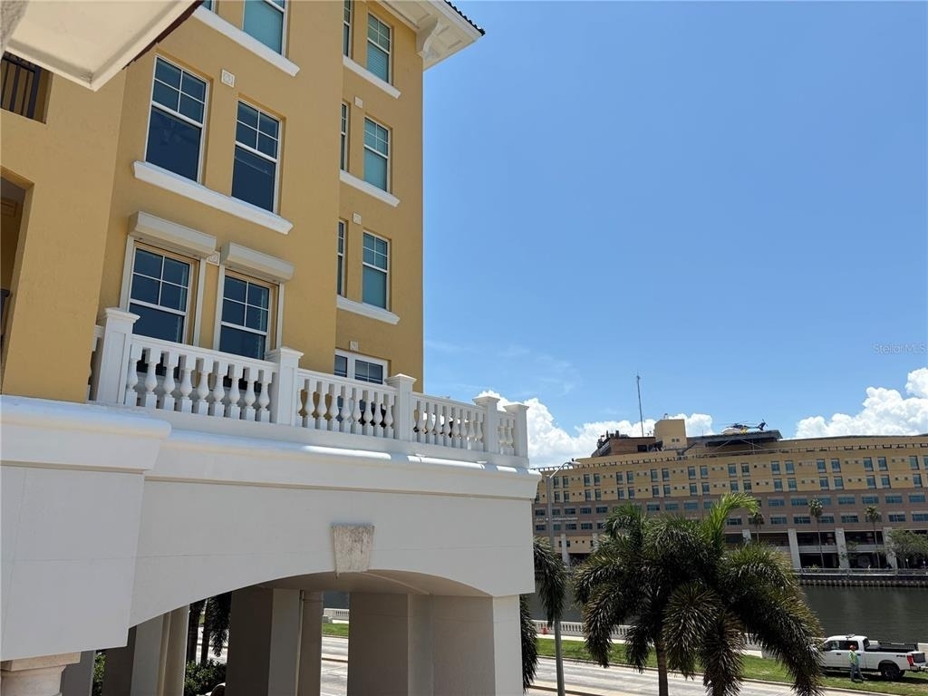 345 Bayshore Boulevard - Photo 2