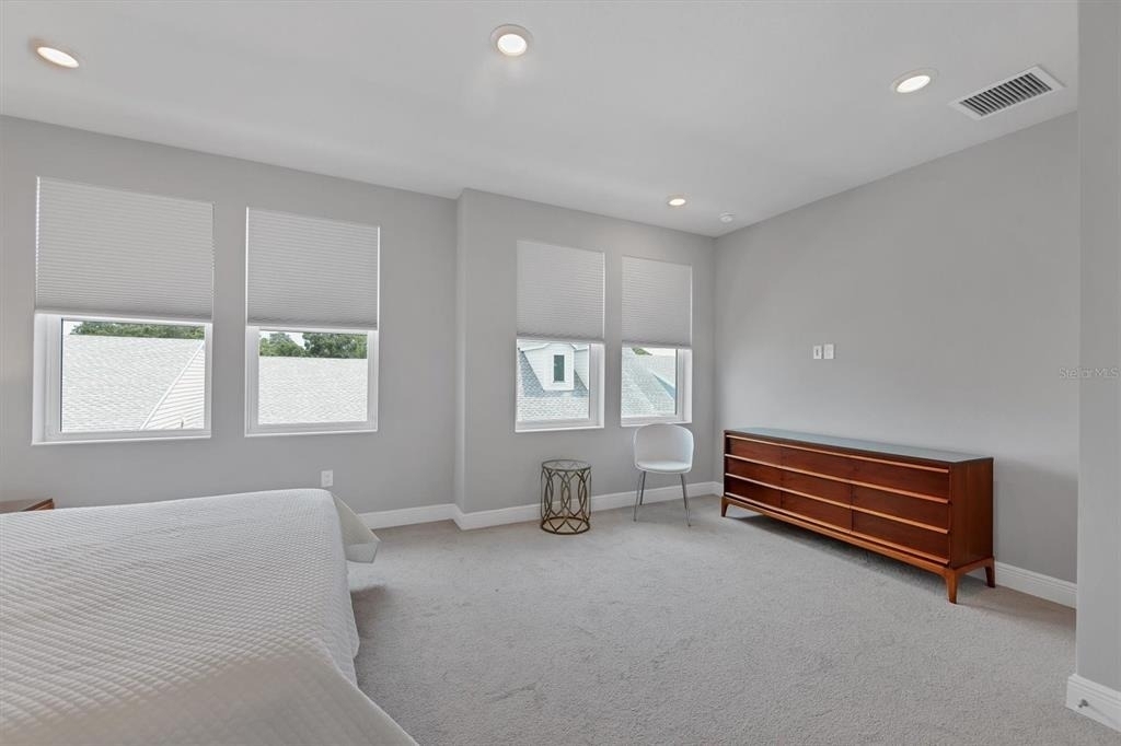 2329 Lindstrom Street - Photo 16