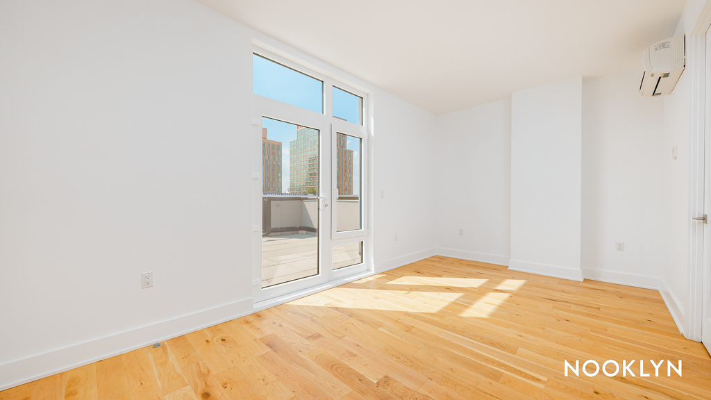26-41 3rd St 11102 - Photo 4