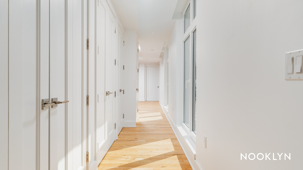 26-41 3rd St 11102 - Photo 3
