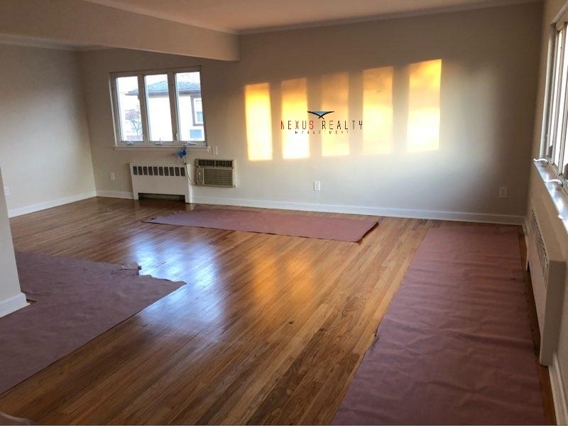233-75 87th Avenue - Photo 2