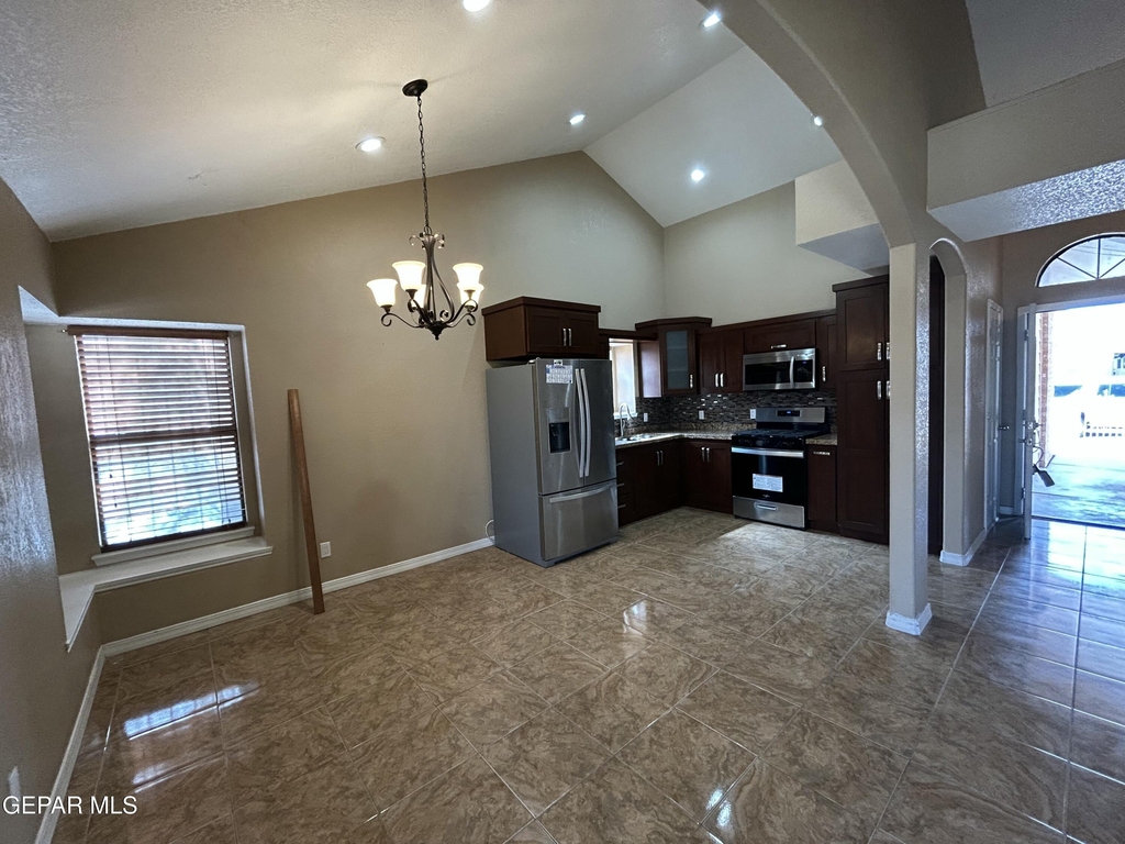 8482 Paddlefoot Lane - Photo 5