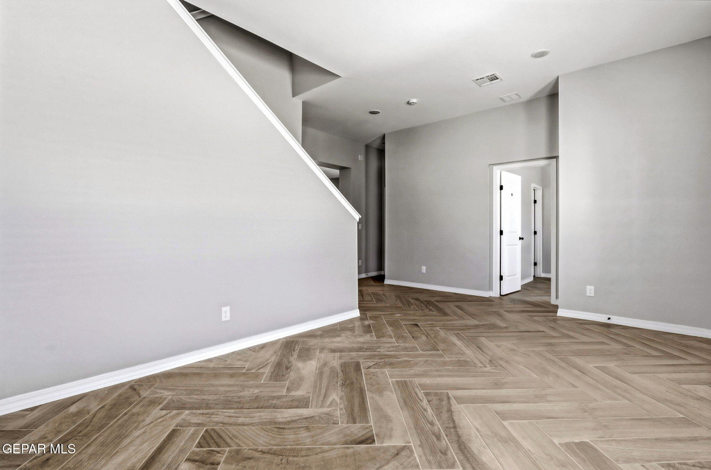 14313 Steve Joyce Parkway - Photo 8