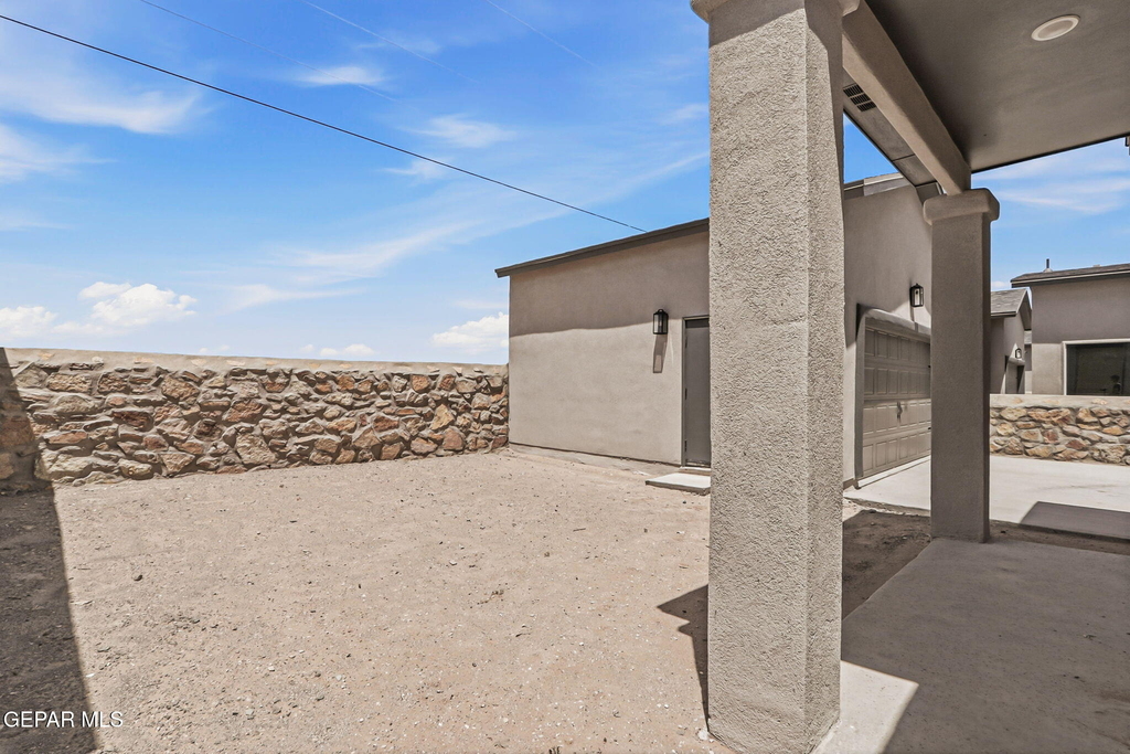 14313 Steve Joyce Parkway - Photo 47