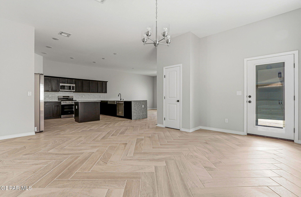 14313 Steve Joyce Parkway - Photo 16