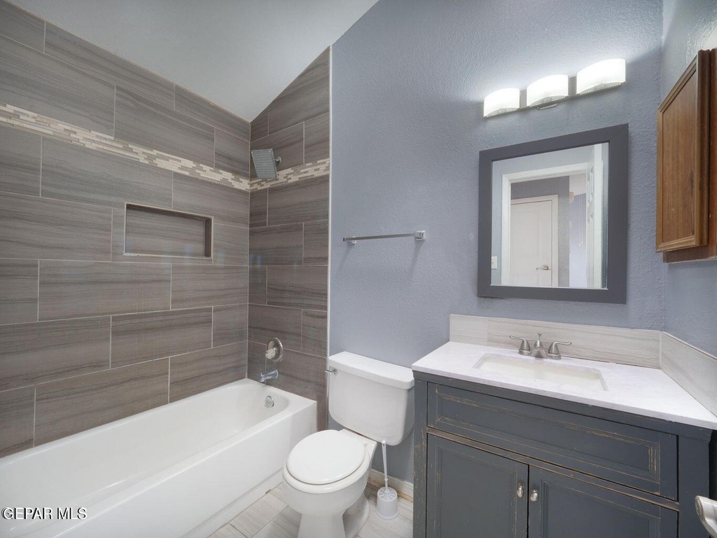 1901 Lake Omega Street - Photo 14