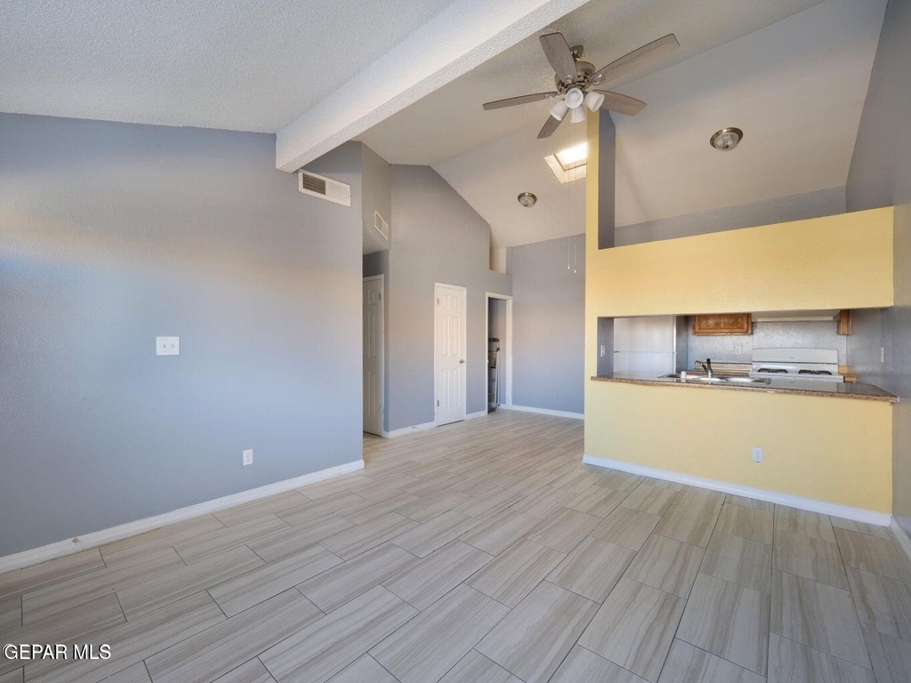 1901 Lake Omega Street - Photo 3