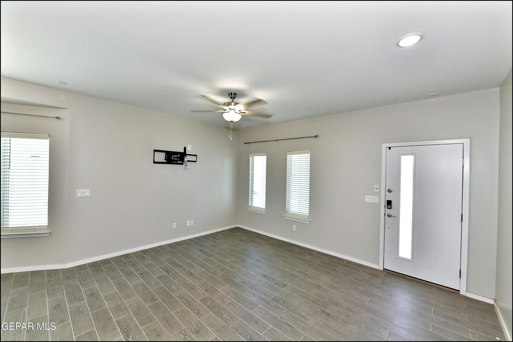 541 Paseo Modesto Drive - Photo 9