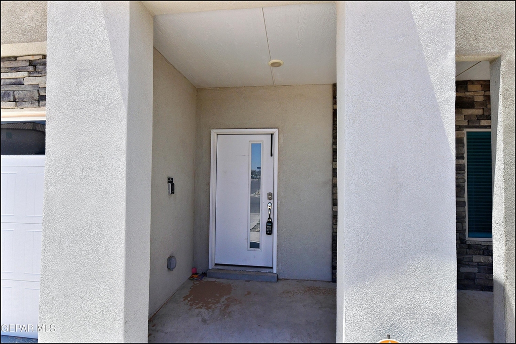 541 Paseo Modesto Drive - Photo 4