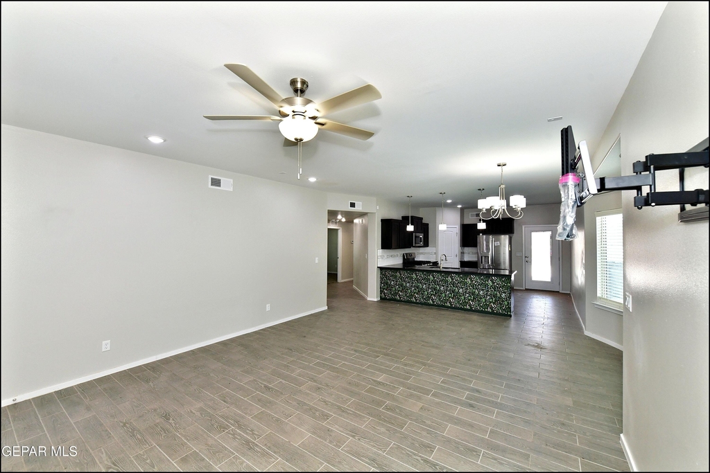 541 Paseo Modesto Drive - Photo 7