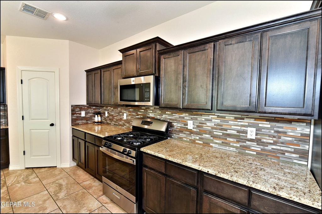 2840 Tierra De Moyo Place - Photo 13