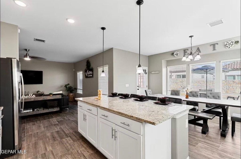 904 Cottage Place - Photo 18
