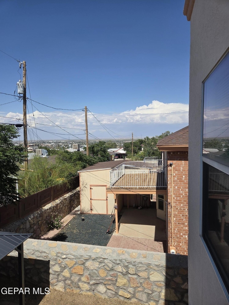 3717 Ne Hubble Drive - Photo 38