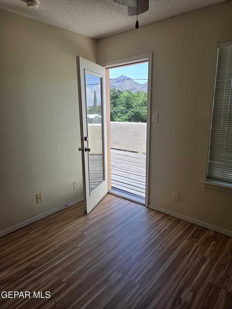 3717 Ne Hubble Drive - Photo 32