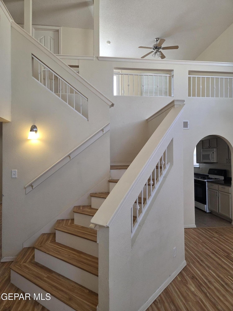 3717 Ne Hubble Drive - Photo 18