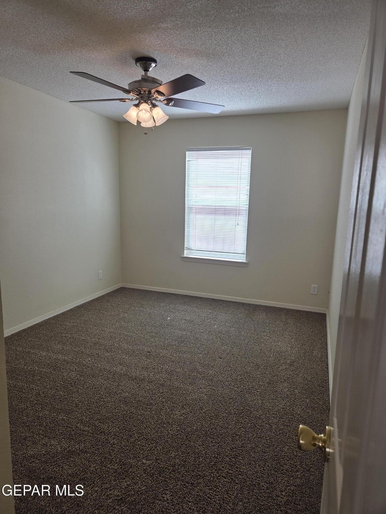 3717 Ne Hubble Drive - Photo 21