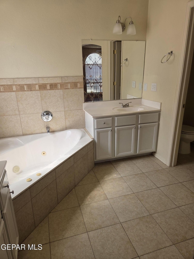 3717 Ne Hubble Drive - Photo 29