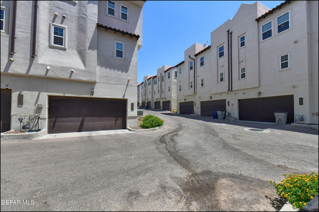 312 Vin Almoradi Court - Photo 34