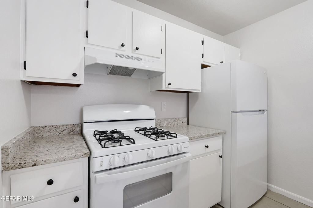 11100 Vista Lago Place - Photo 9