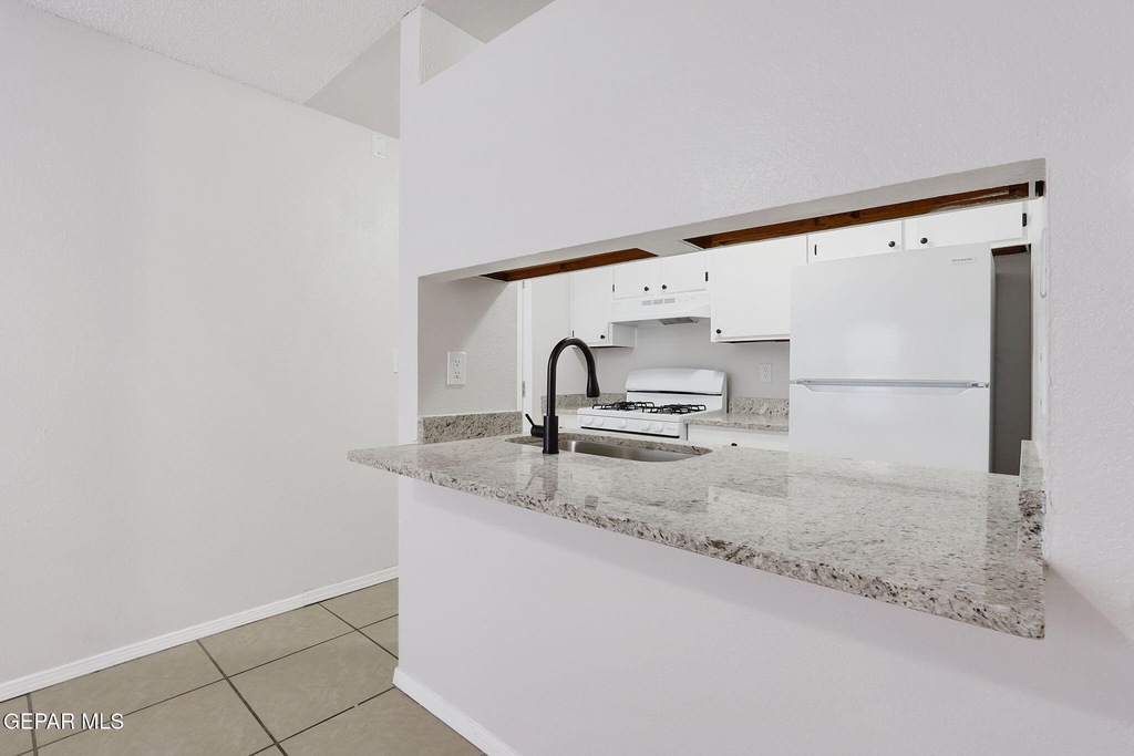 11100 Vista Lago Place - Photo 12
