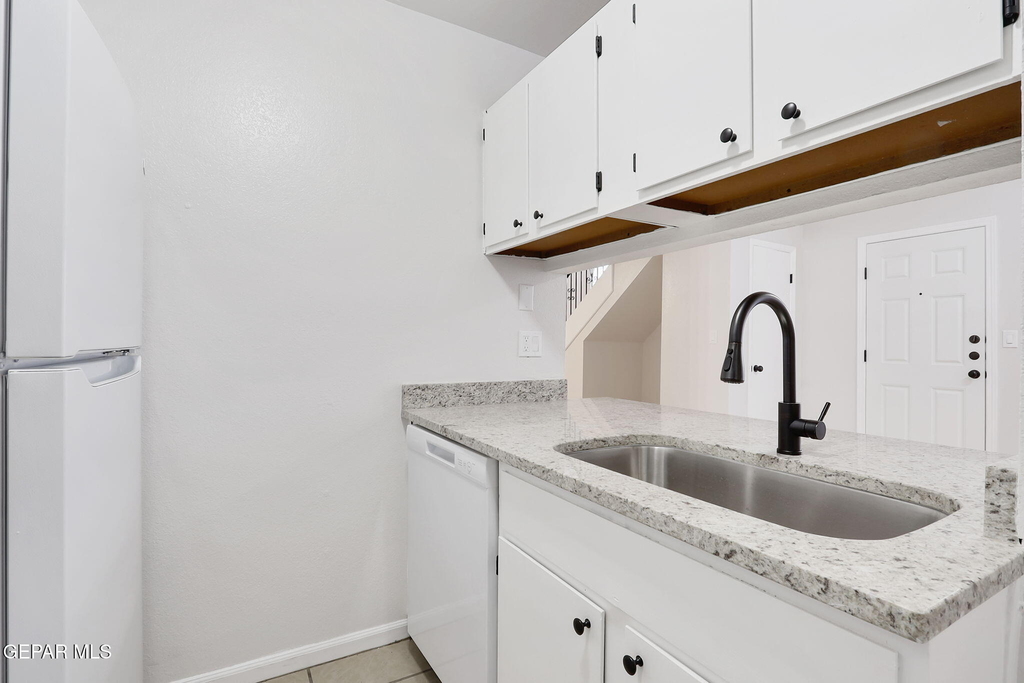 11100 Vista Lago Place - Photo 10