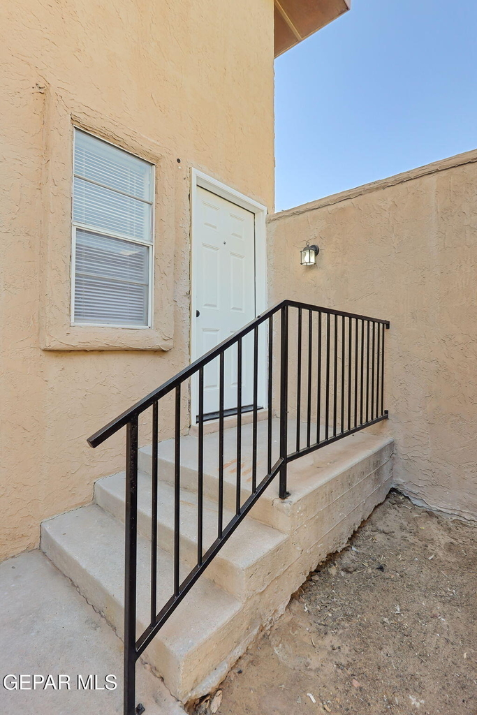 11100 Vista Lago Place - Photo 4