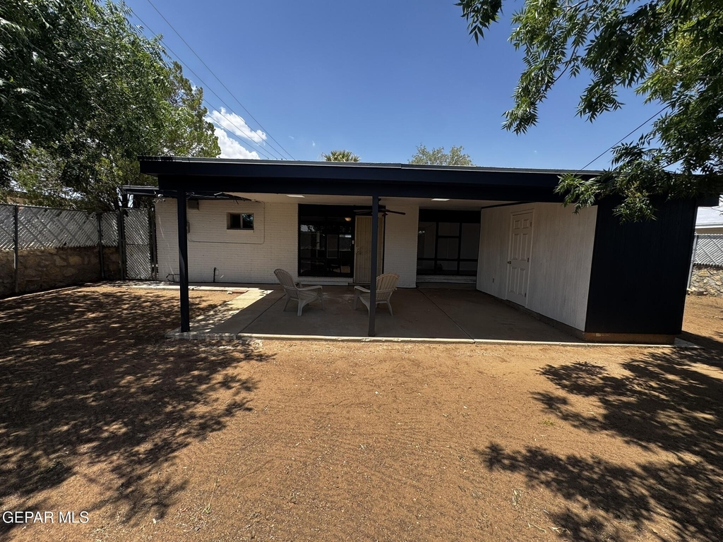 5102 Beals Drive - Photo 6