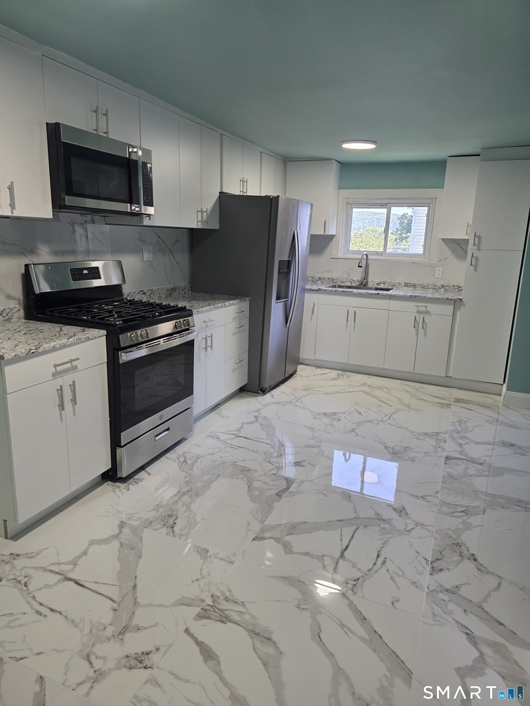 72 Ward Street - Photo 0