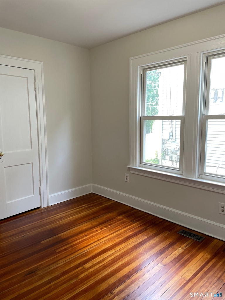 183 Lamson Street - Photo 8