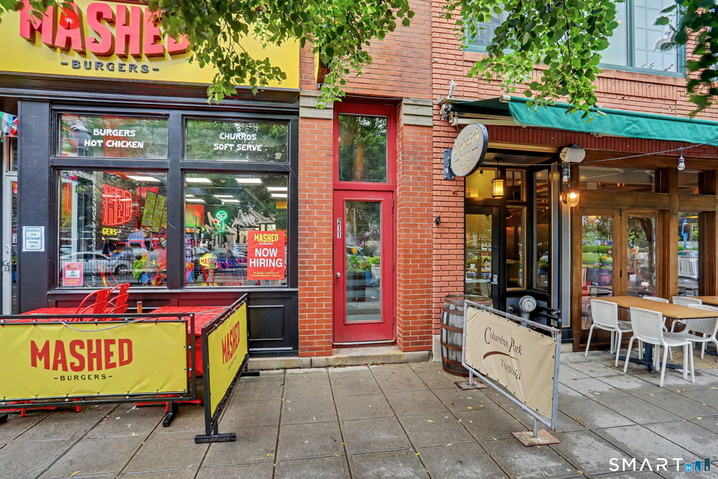 211 Main Street - Photo 7