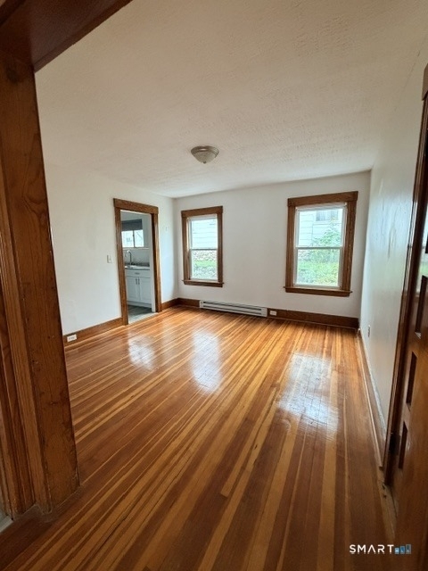 84 Putnam Street - Photo 2