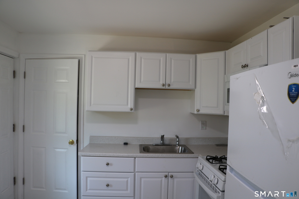 264 Pearl Harbor Street - Photo 8
