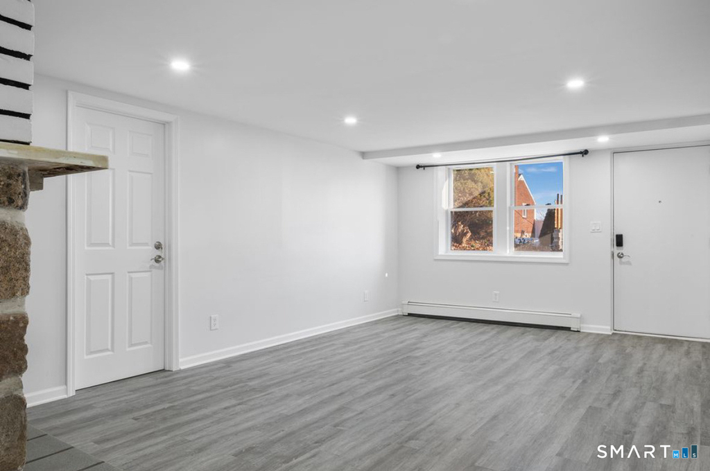 77 Alexander Avenue - Photo 4