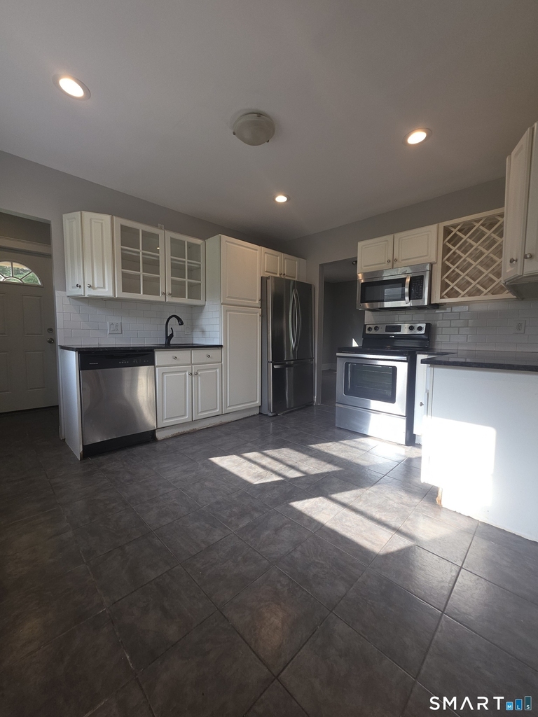 311 Farmington Avenue - Photo 7