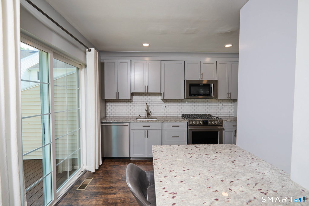 14 South Street - Photo 10
