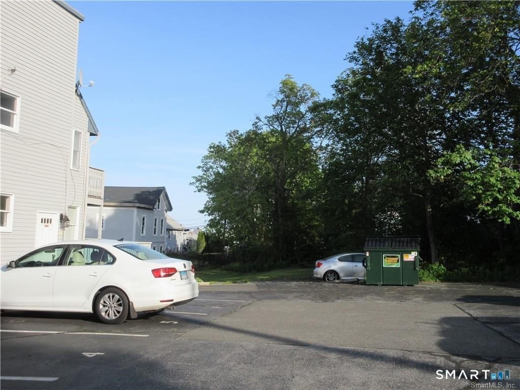 271 Pequot Avenue - Photo 11