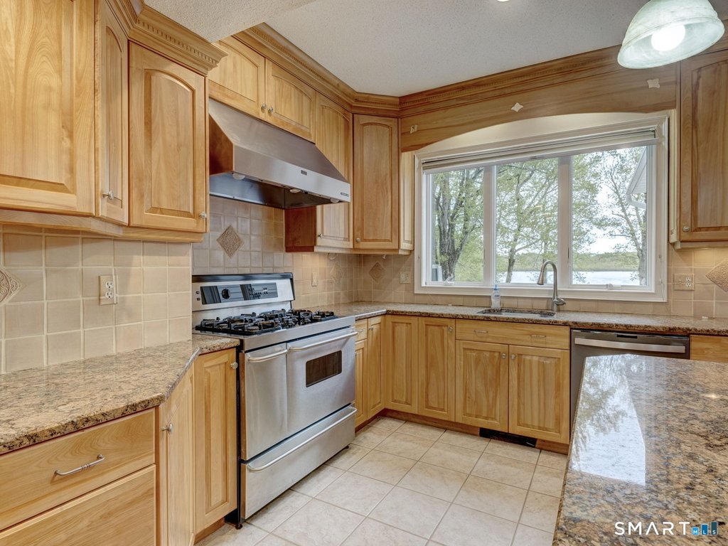 501 Highland Street - Photo 8