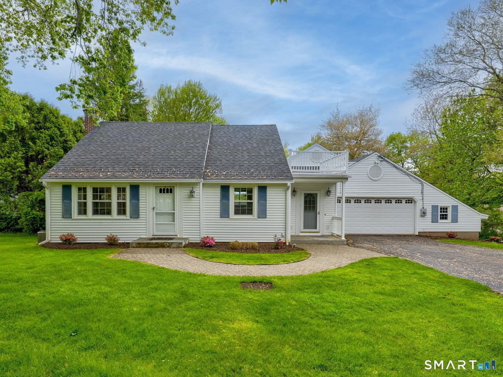 501 Highland Street - Photo 2