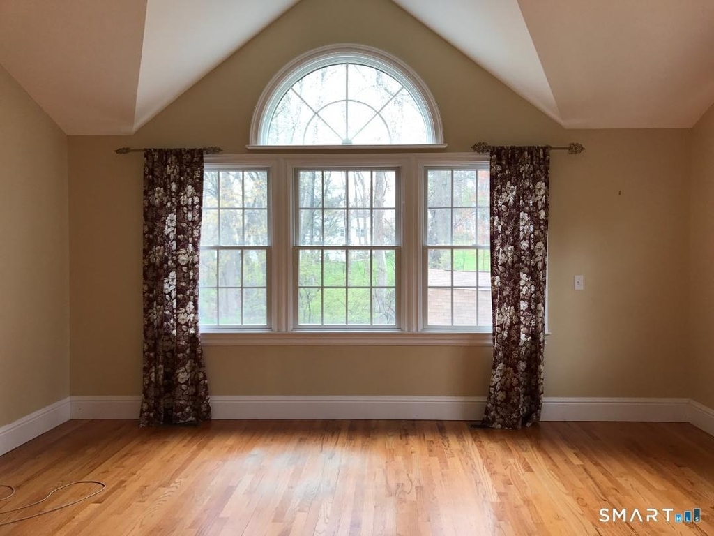 51 Continental Drive - Photo 8
