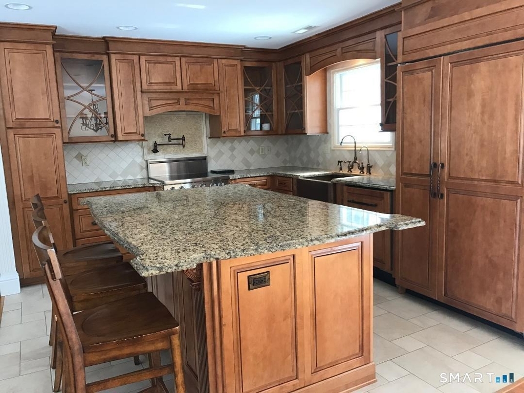 51 Continental Drive - Photo 2