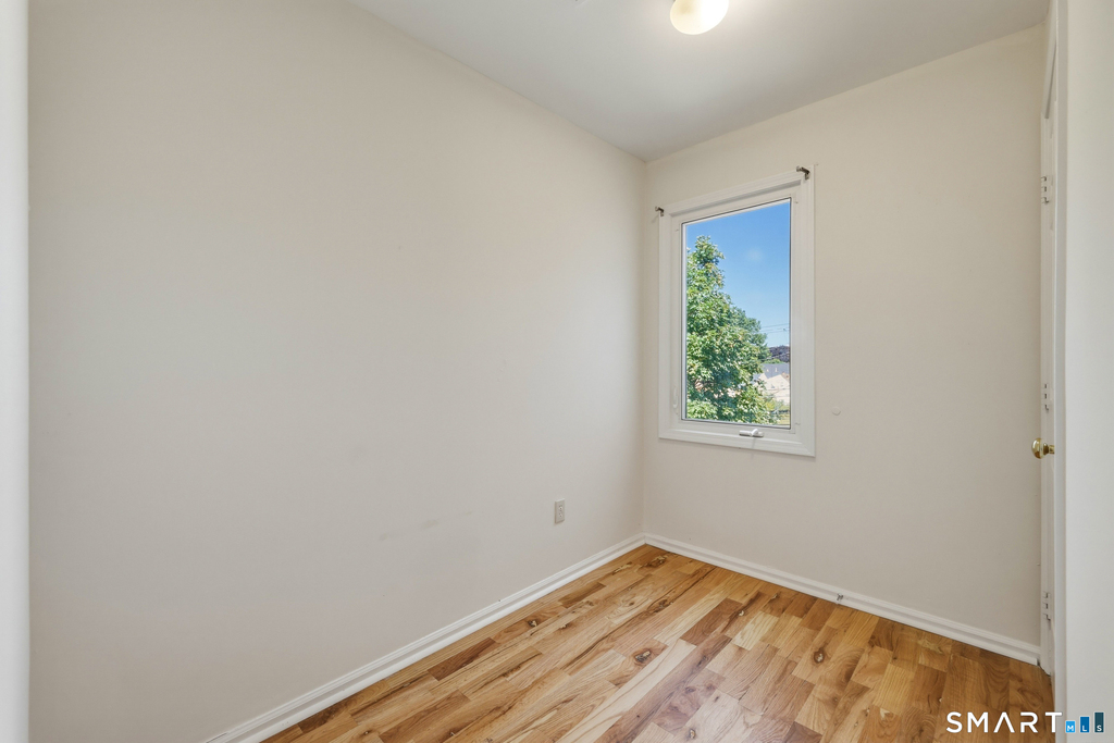 183 Livingston Place - Photo 14